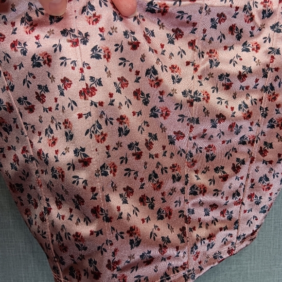 Aeropostale Satin Crop Top Pink Rose Floral Size Small Y2K Hipster Barbiecore - Picture 6 of 8
